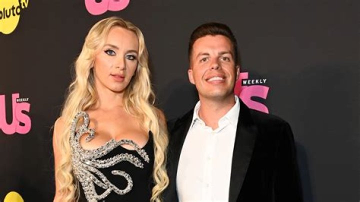 90 Day Fiancé Season 4 Couples : Are Jovi and Yara still together 2023? - SarkariResult