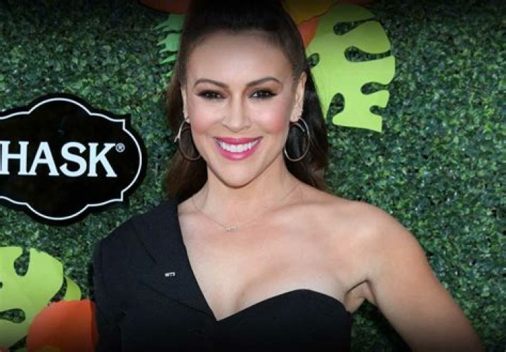 Alyssa Milano Ethnicity And Religion, Is Alyssa Milano A Christian? - SarkariResult