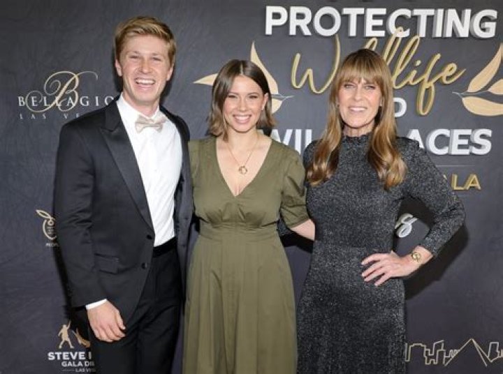 Bindi Irwin Net Worth: Details About Bf, Age, Earnings, Career, Cars, Home - SarkariResult