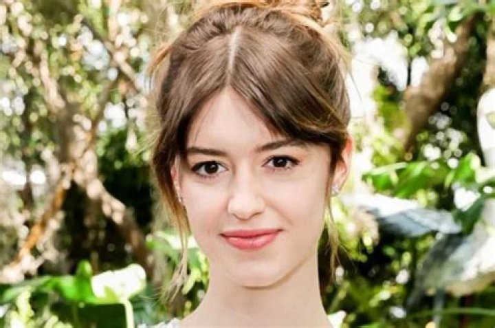 Daisy Edgar-Jones Height, Weight, Measurements, Bra Size, Shoe Size