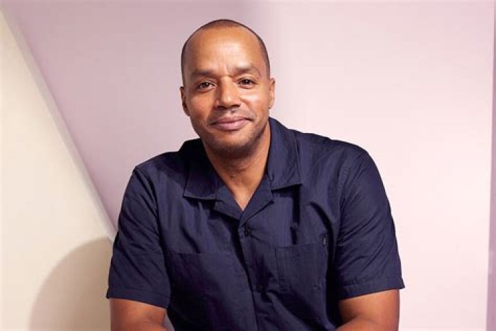Donald Faison Net Worth: Details About Earnings, Career, Gf, Age, Films - SarkariResult