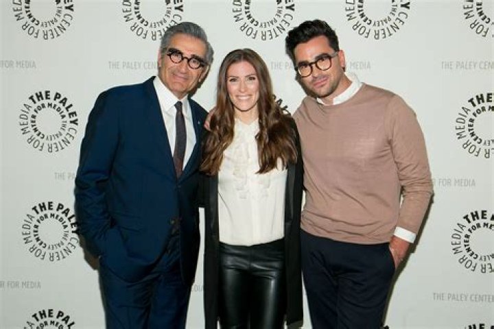 Eugene Levy Net Worth : Career, Family, Age, Income, Wiki, Bio, All You Need to Know - SarkariResult
