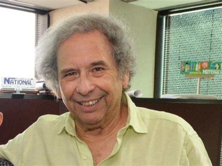 Founder Of The Pitusa And National Stores Dies