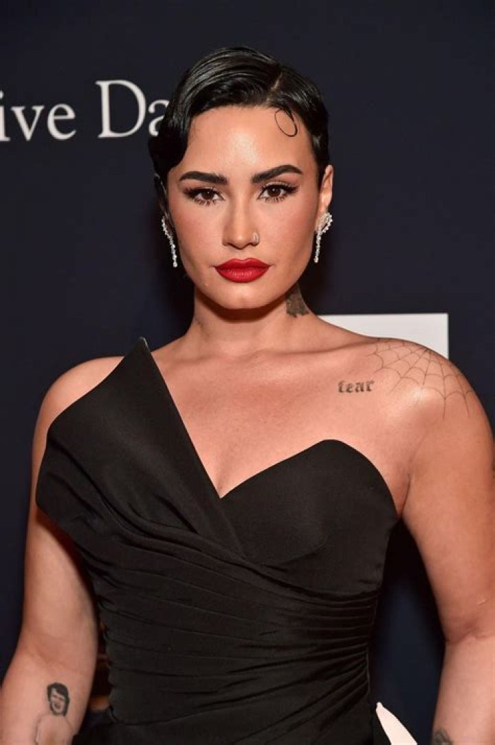 Is Demi Lovato's 2023 Net Worth a Product of Their Versatile Career? - SarkariResult