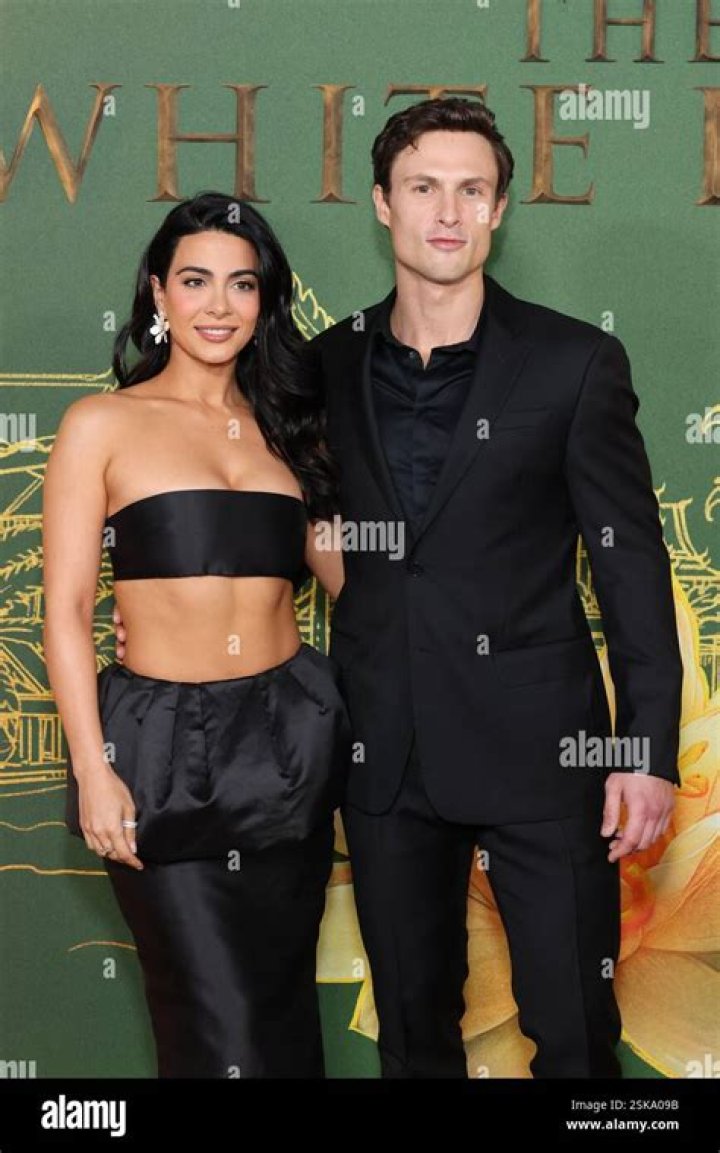 Is Emeraude Toubia Dating Prince Royce or Married? Know Her Age, Wiki, Net Worth