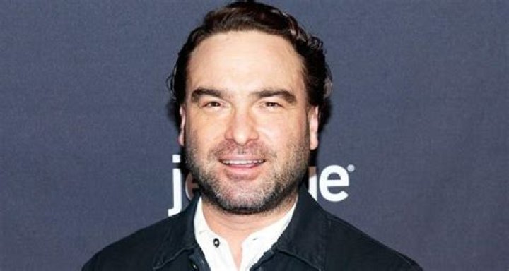 Johnny Galecki Height, Weight, Body Measurements, Shoe Size