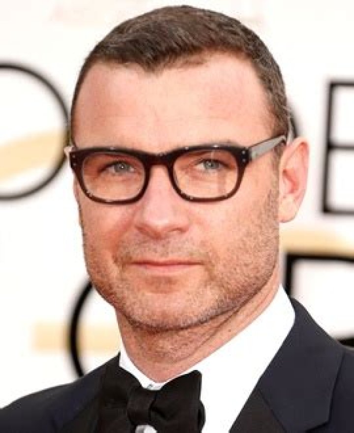 Liev Schreiber Height, Weight, Body Measurements, Shoe Size