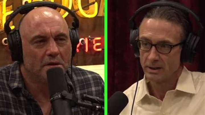 Meet Chuck Palahniuk's Parents: Fred Palahniuk and Carol Palahniuk - News Update - SarkariResult