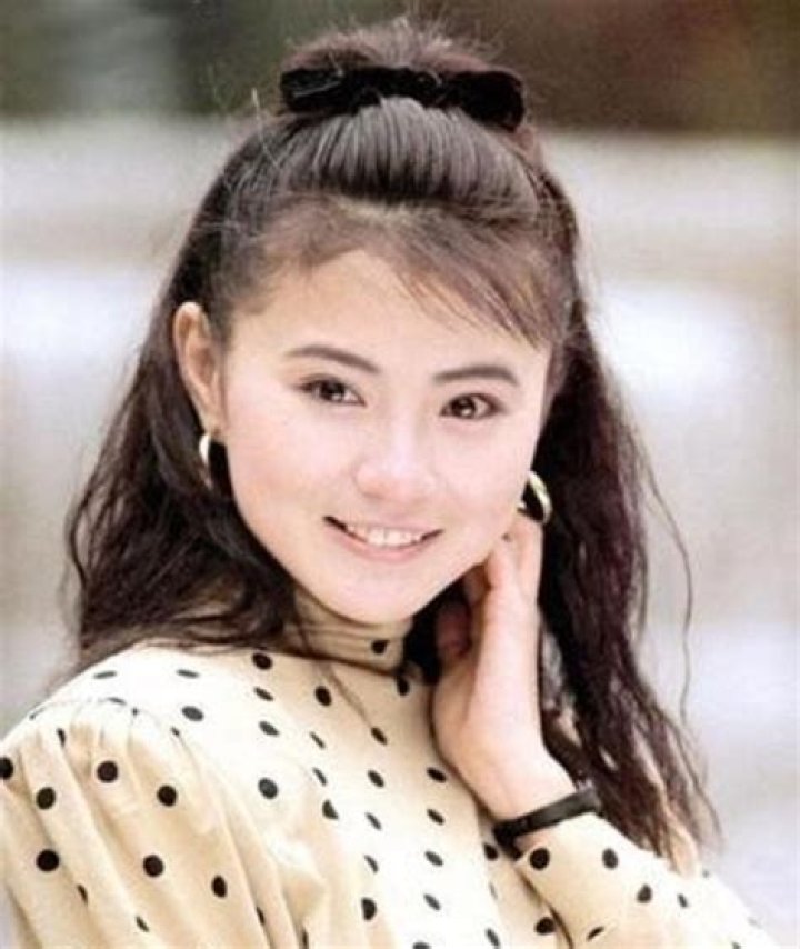 Moon Lee