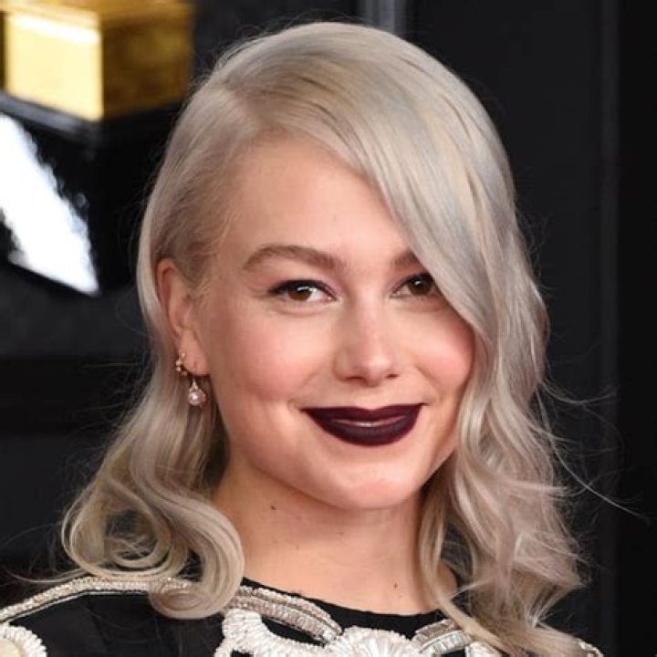 Phoebe Bridgers Net Worth: Details About Singing, Income, Bf, Age, Career - SarkariResult