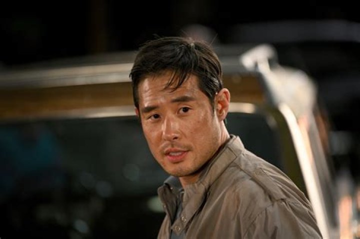 Raymond Lee
