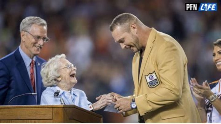 Virginia Halas McCaskey Net Worth: Details About Age, Business, Career - SarkariResult