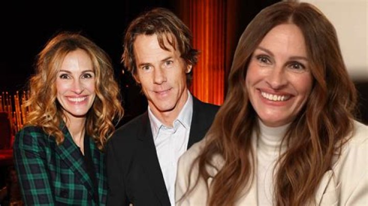 Who Is Julia Roberts Currently Dating? An Insight into Her Romantic History - SarkariResult