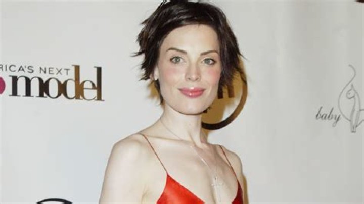 Yoanna House Married, Husband, Children, Net Worth, Career, Wiki-Bio, Age, Height